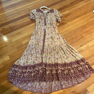 Spell dress in a small in a neutral floral pattern